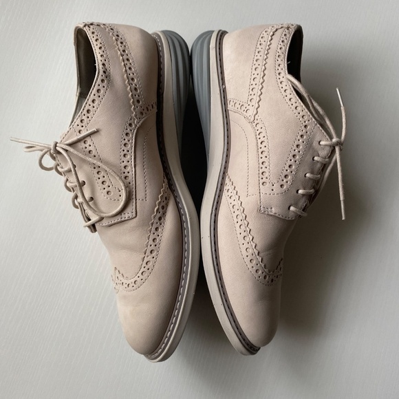 COLE HAAN Shortwing Beige Nubuck Wingtip Oxfords Size 8.5 - Picture 7 of 13
